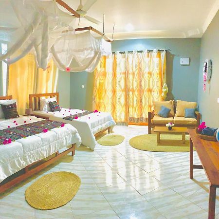 Uroa Getaway B&B 외부 사진